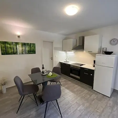 Baystay Kastela